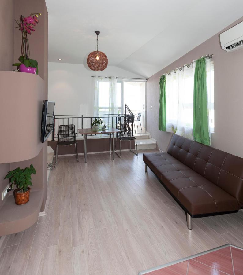 Apartmani Iva Tučepi Exterior foto